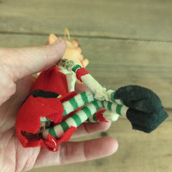 Vintage 1950s MCM Kitschy Red Green and White Oversized Elf Knee Hugger Ornament - Picture 6 of 10